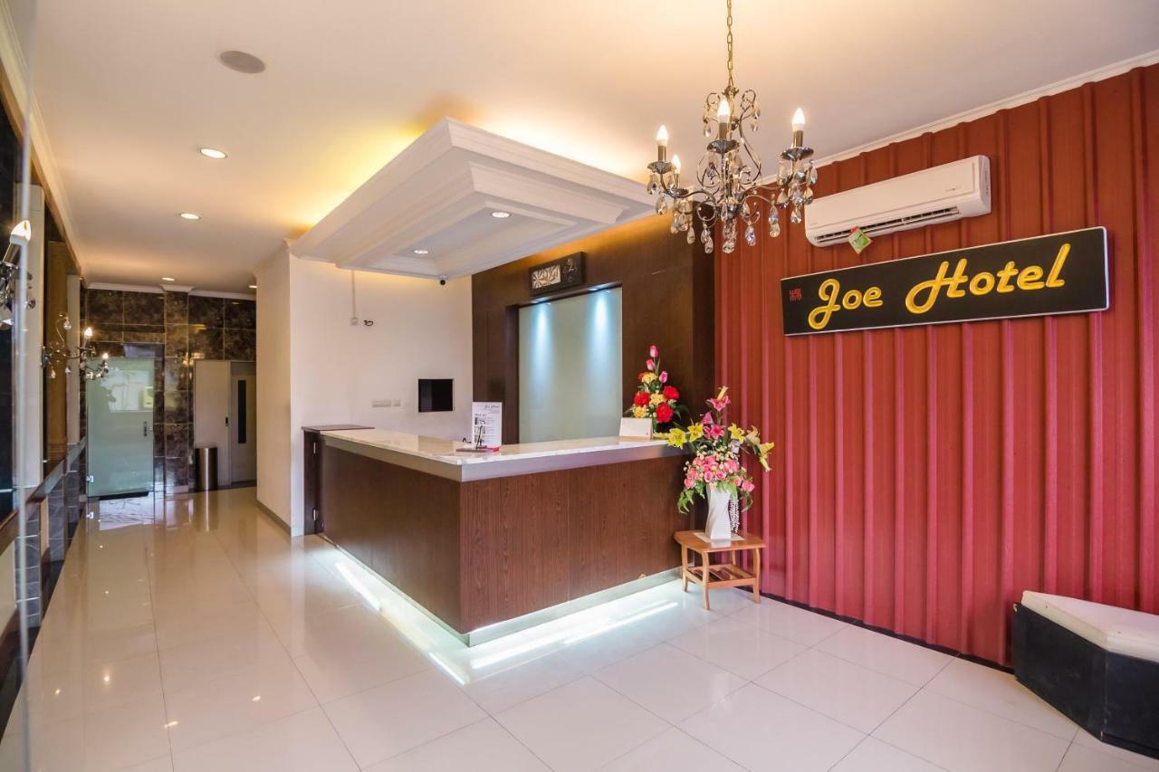 Reddoorz Plus Near Soekarno Hatta Airport 2 Tangerang Kültér fotó
